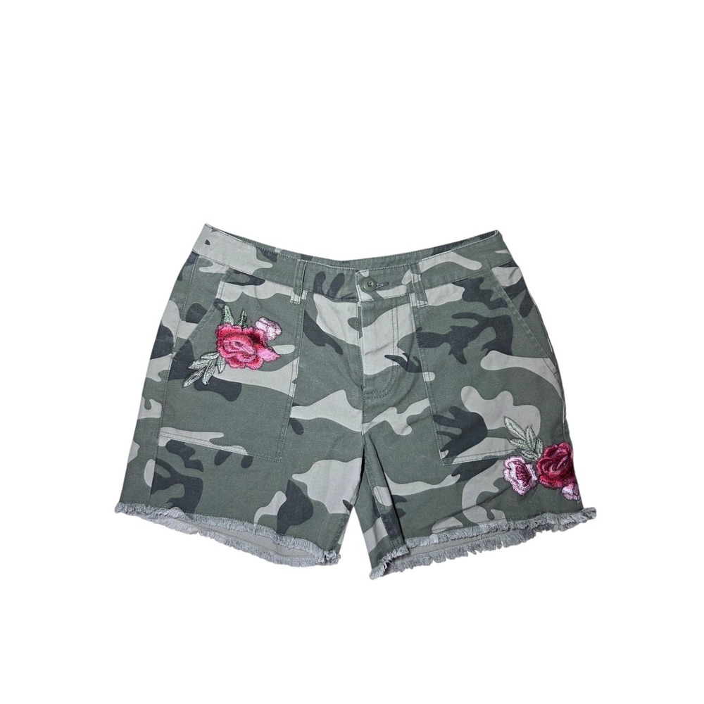VENUS Camo Shorts with Pink Rose Embroidery